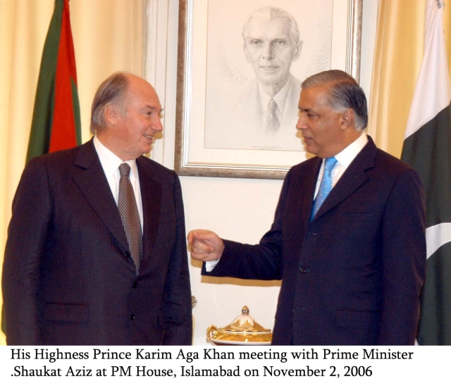 20061102bislamabad01      His Highness Prince Karim Aga Khan meeting with Prime Minister Shaukat Aziz at PM House, Islamabad on November 2, 2006.                           