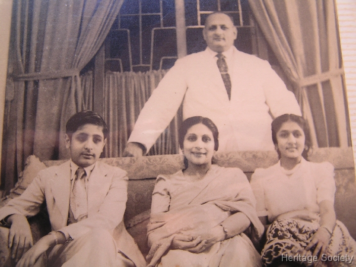01_count_dhalla_hero_history_002 