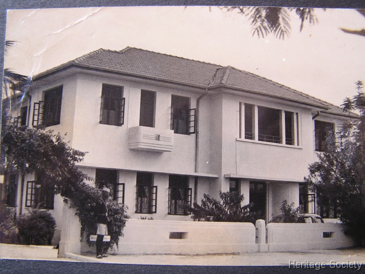 01_count_dhalla_hero_history_009 